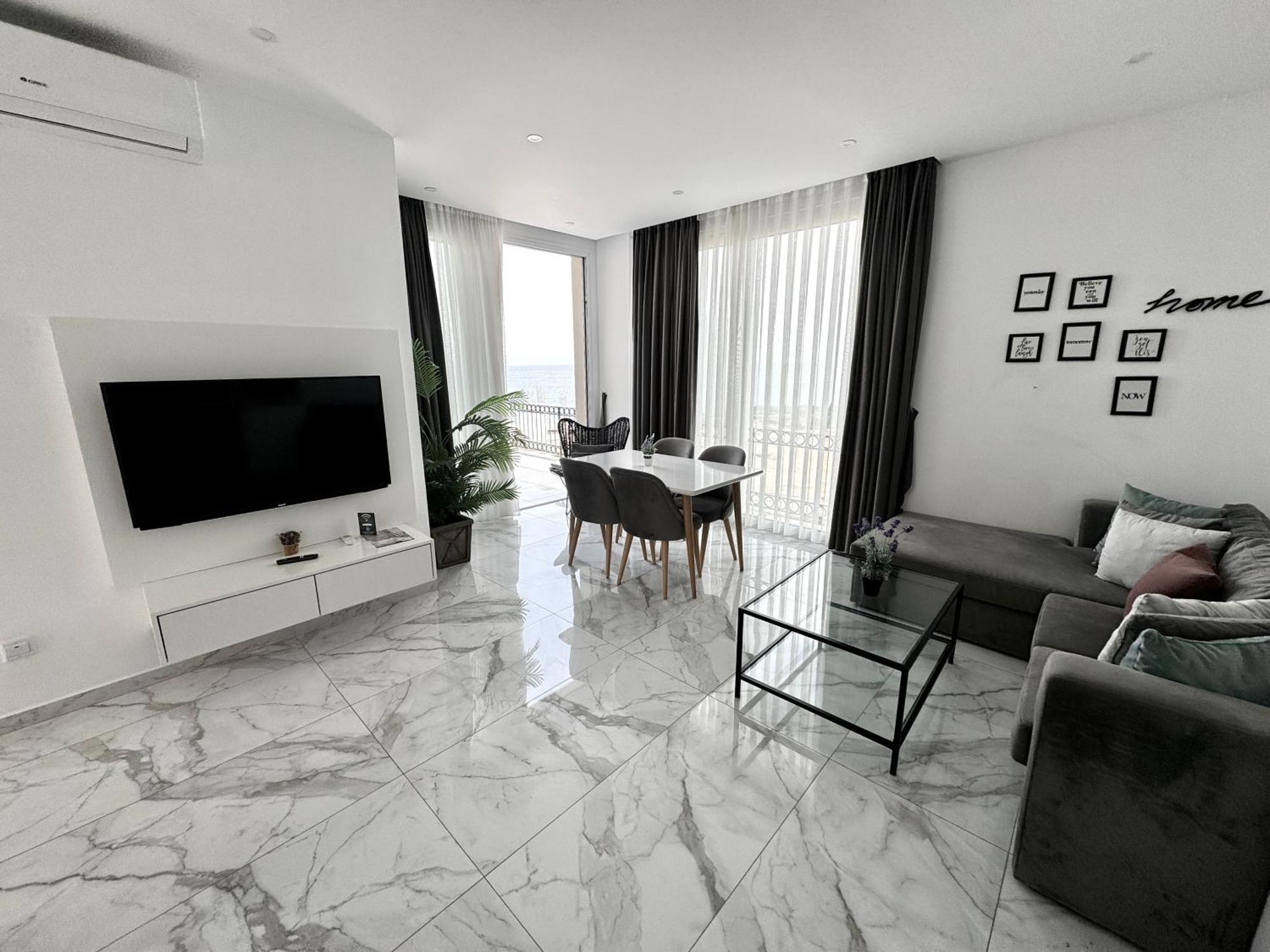 Carrington Holidays Kyrenia  Exterior photo