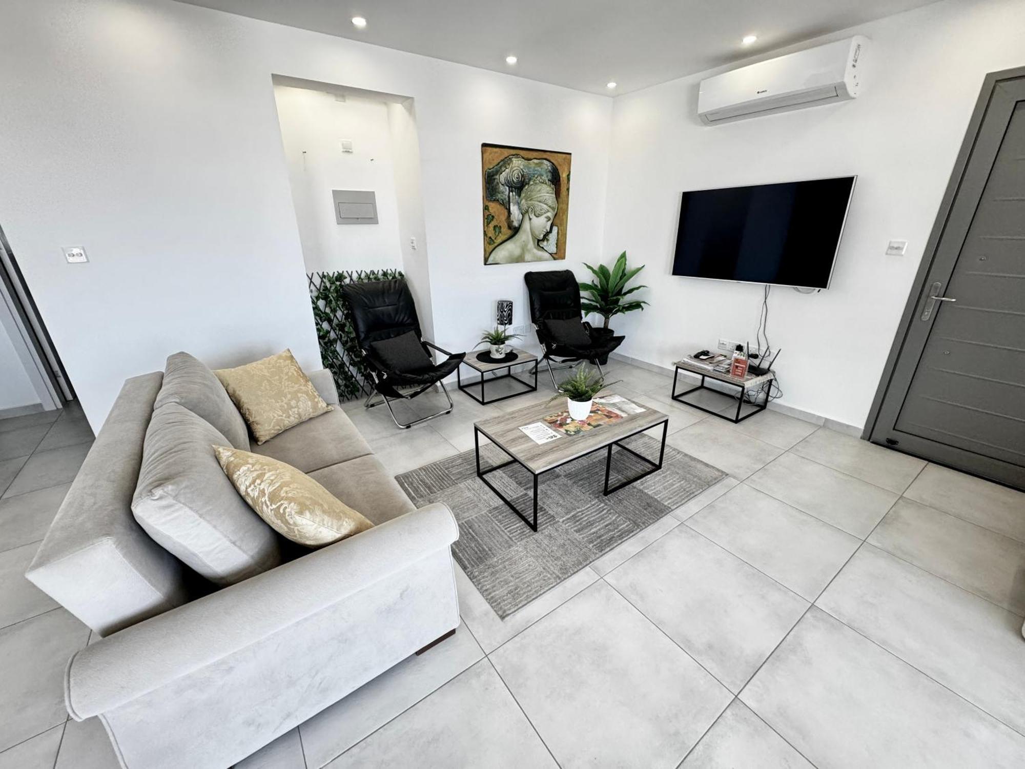 Carrington Holidays Kyrenia  Exterior photo